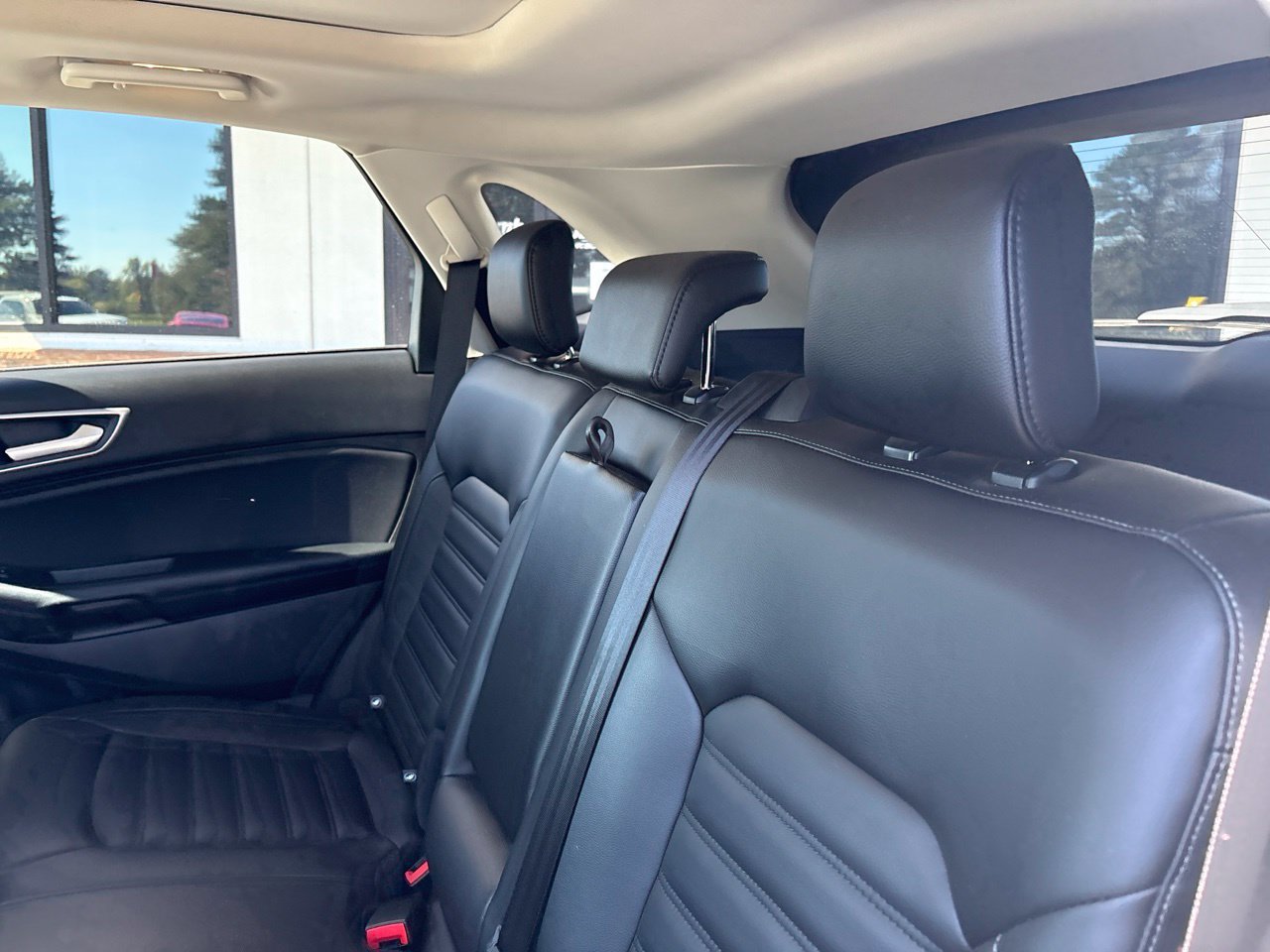 Used 2024 Ford Edge SEL w/ Convenience Package AWD/4WD image 6