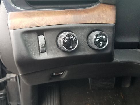 Used 2015 Cadillac Escalade ESV Premium AWD/4WD image 11