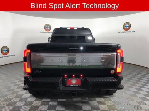 Used 2023 Ford F450 Platinum w/ FX4 Off-Road Package AWD/4WD image 18