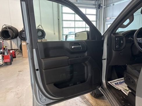 Used 2024 Chevrolet Silverado 1500 Custom Trail Boss image 10