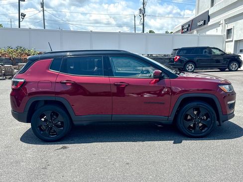 Used 2021 Jeep Compass Latitude w/ Sun and Sound Group AWD/4WD image 8