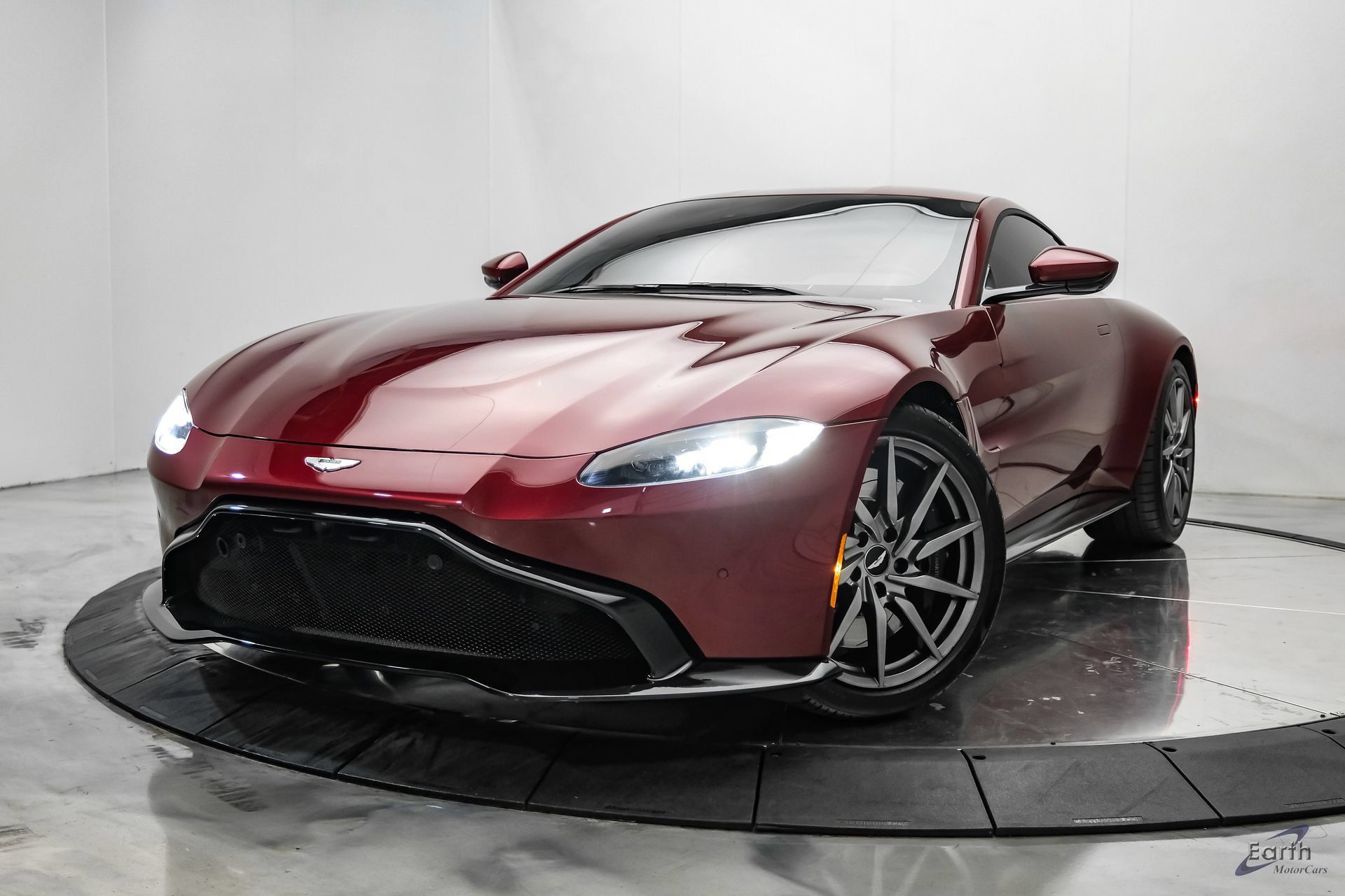 Used 2020 Aston Martin V8 Vantage Coupe RWD image 7