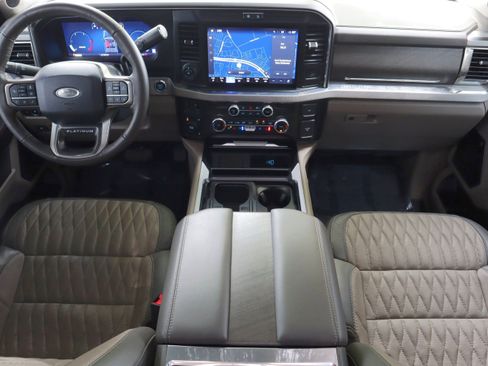 Used 2025 Ford F450 Platinum w/ Platinum Plus Package AWD/4WD image 7