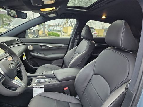 New 2025 INFINITI QX55 Essential image 26