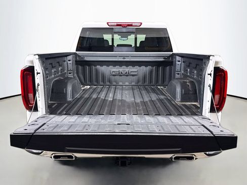 Certified 2026 GMC Sierra 1500 AT4 w/ AT4 Premium Package AWD/4WD image 26