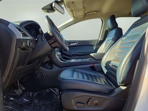 Used 2023 Ford Edge SEL w/ Sport Appearance Package image 17