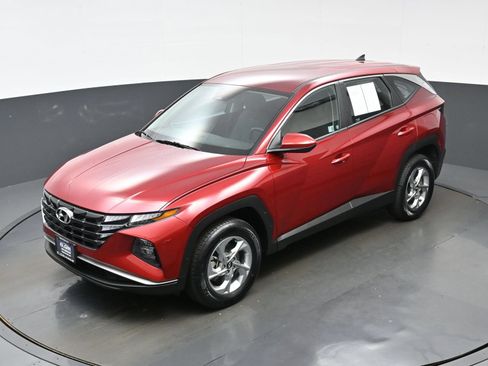 Certified 2024 Hyundai Tucson SE AWD/4WD image 32