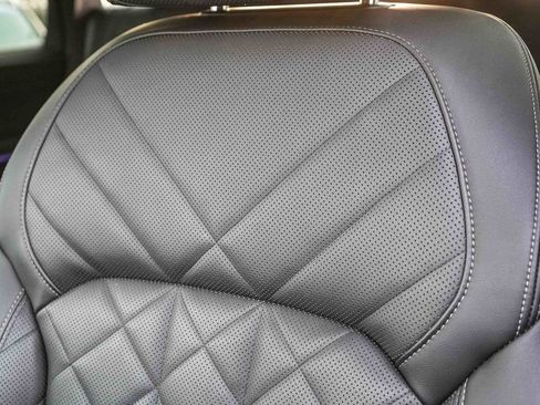 Used 2024 BMW X5 xDrive40i image 25