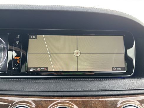 Used 2014 Mercedes-Benz S 550 Sedan image 18