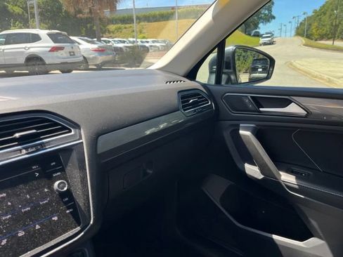 Used 2023 Volkswagen Tiguan SE FWD image 27