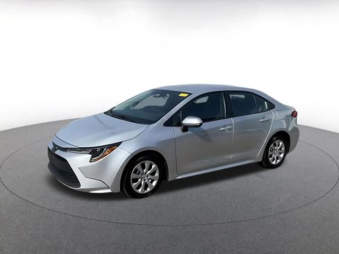 Used 2023 Toyota Corolla LE image 8