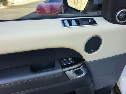 Used 2019 Land Rover Range Rover Sport HSE AWD/4WD image 12
