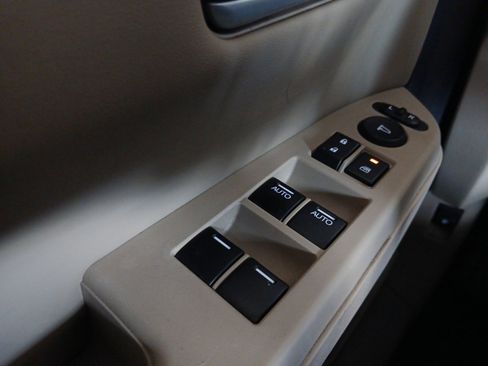 Used 2010 Honda Pilot EX-L image 18