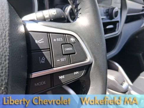Used 2023 Toyota Highlander XLE AWD/4WD image 25