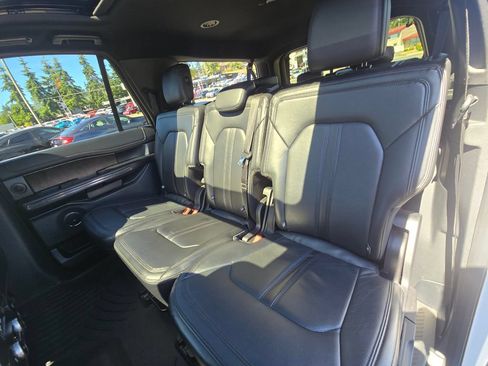 Used 2020 Ford Expedition Max Limited AWD/4WD image 17