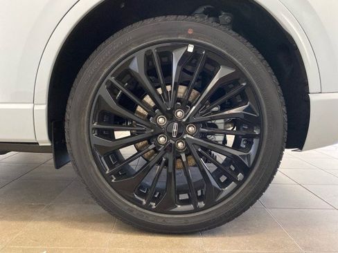 New 2025 Lincoln Corsair Grand Touring w/ Equipment Group 302A image 24