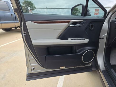 Used 2018 Lexus RX 350 FWD w/ Premium Package image 12