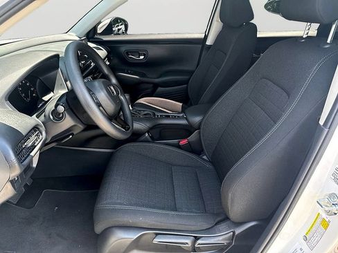 Used 2025 Honda HR-V LX image 14