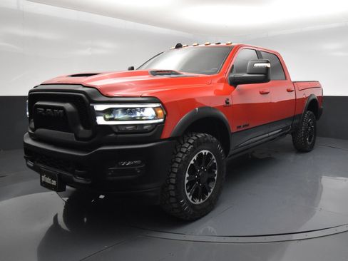Used 2024 RAM 2500 Rebel AWD/4WD image 2