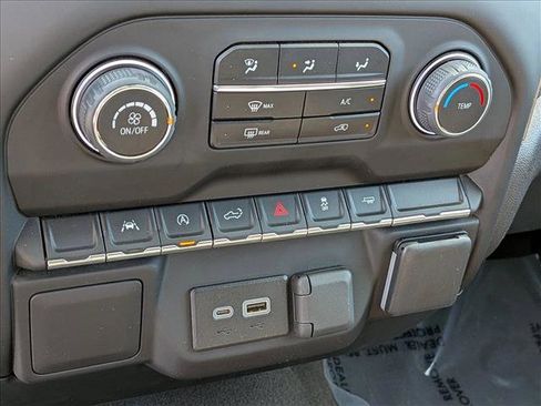 Used 2022 Chevrolet Silverado 1500 Custom RWD image 14