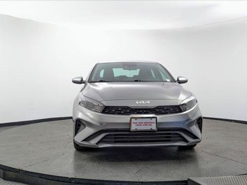 Used 2024 Kia Forte LXS FWD image 12