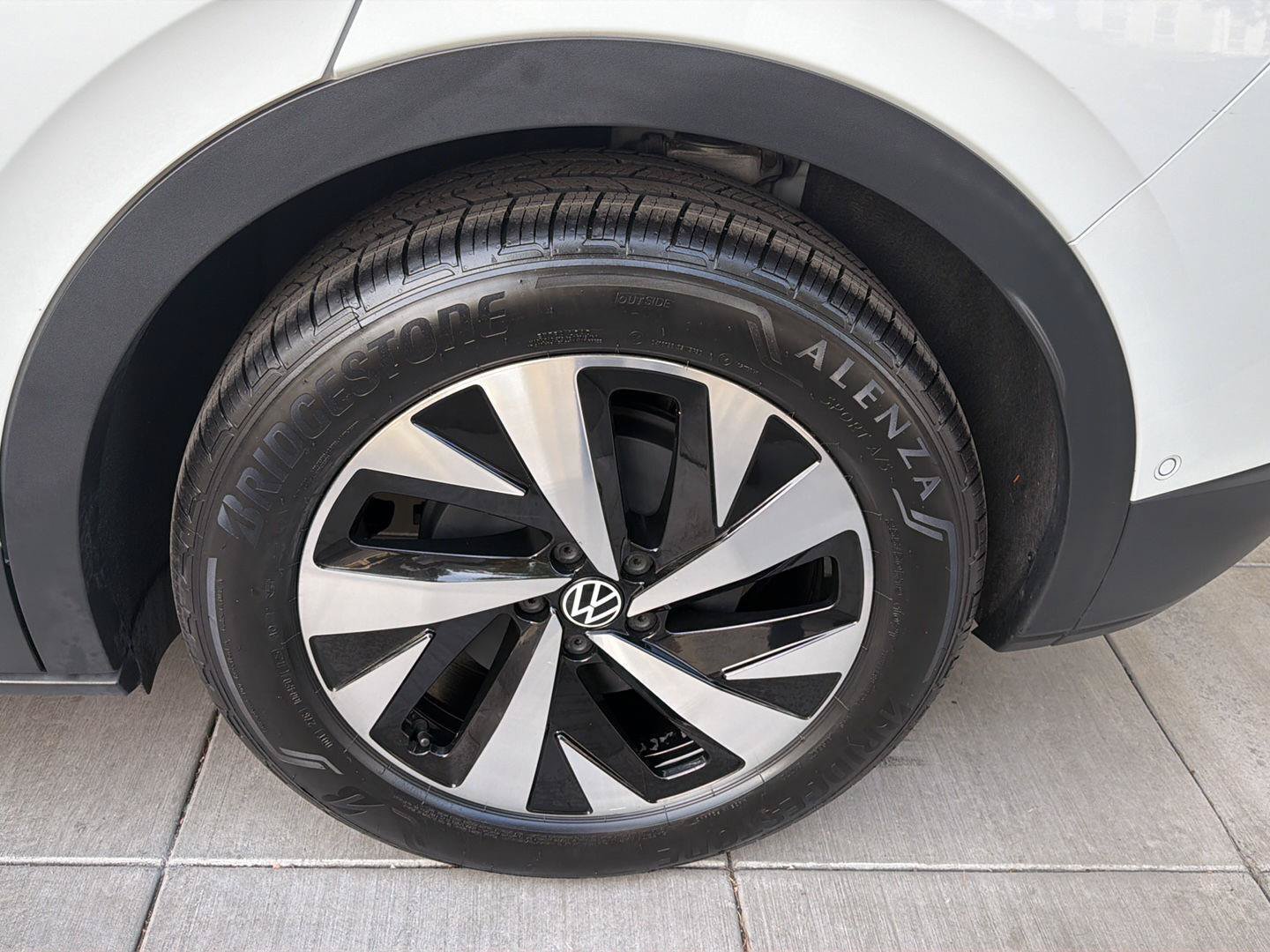 Certified 2023 Volkswagen ID.4 Pro RWD image 12