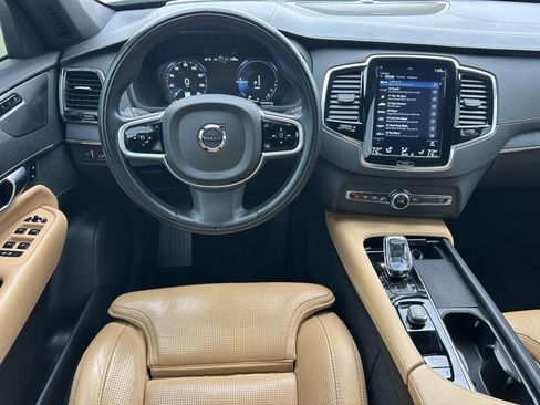Used 2022 Volvo XC90 T8 Inscription w/ Advanced Package image 8