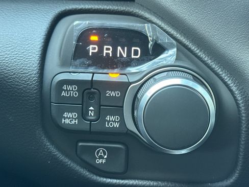 New 2026 RAM 1500 4x4 Crew Cab image 20
