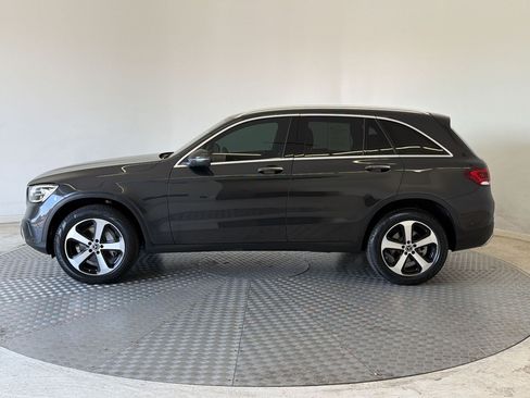 Used 2021 Mercedes-Benz GLC 300 4MATIC image 2