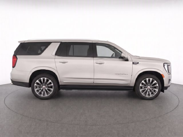 Used 2022 GMC Yukon Denali AWD/4WD image 7