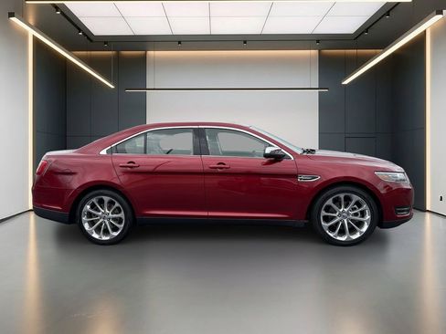 Used 2018 Ford Taurus Limited FWD image 7