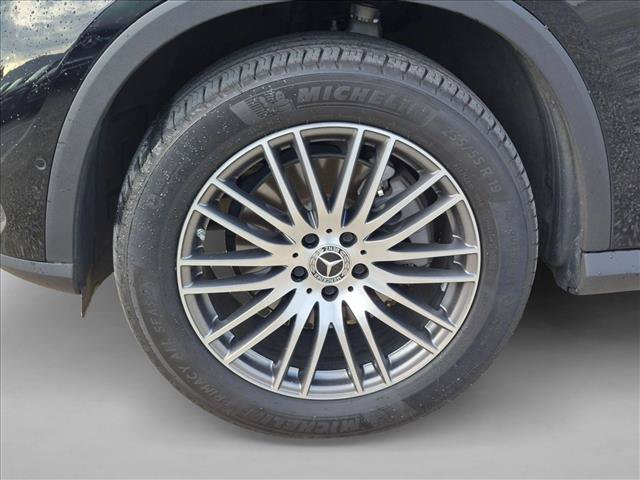 Certified 2025 Mercedes-Benz GLC 300 image 19