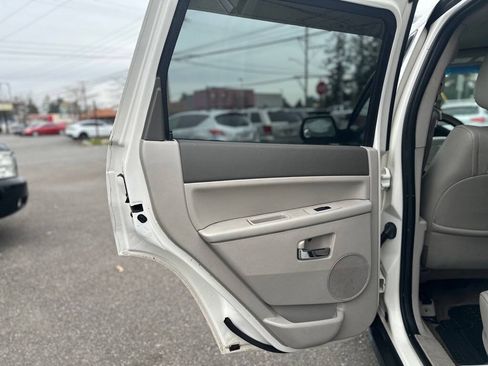 Used 2005 Jeep Grand Cherokee Limited AWD/4WD image 20
