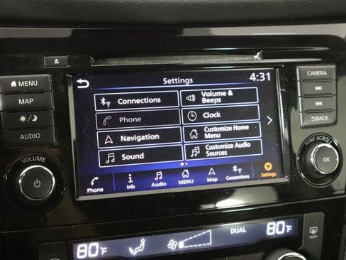 Used 2020 Nissan Rogue SL FWD image 31