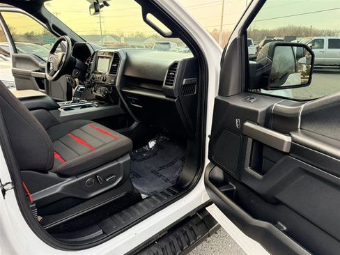 Used 2017 Ford F150 XLT w/ Equipment Group 302A Luxury AWD/4WD image 13