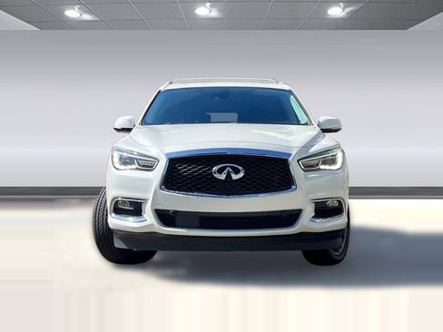 Used 2017 INFINITI QX60 Luxe w/ Deluxe Technology Package image 4