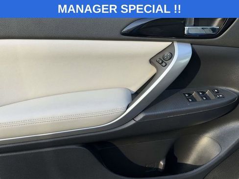 Used 2024 Mitsubishi Eclipse Cross SE image 13