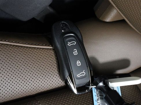 New 2025 Porsche Macan Turbo Electric image 23