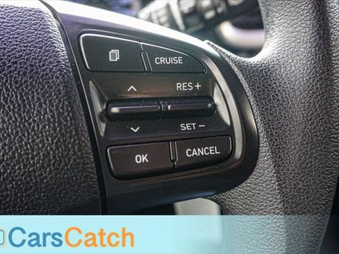 Used 2021 Hyundai Venue SE FWD image 31