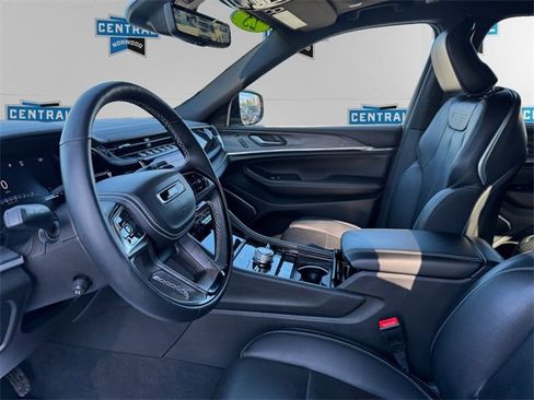 Certified 2023 Jeep Grand Cherokee Overland w/ Adv Protech Group III image 10