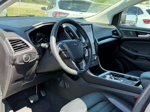 Certified 2023 Ford Edge SEL w/ Convenience Package AWD/4WD image 12