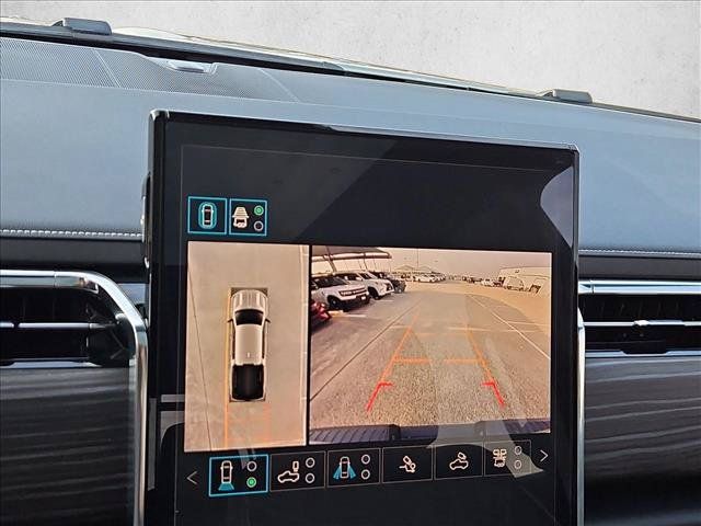 Used 2024 GMC Sierra EV Denali AWD/4WD image 12