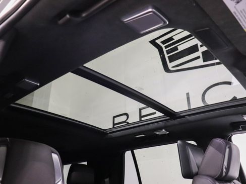 Used 2023 Cadillac Escalade Sport Platinum w/ LPO, ONYX Package AWD/4WD image 15
