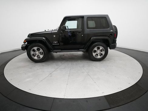 Used 2017 Jeep Wrangler Sahara w/ Connectivity Group image 21