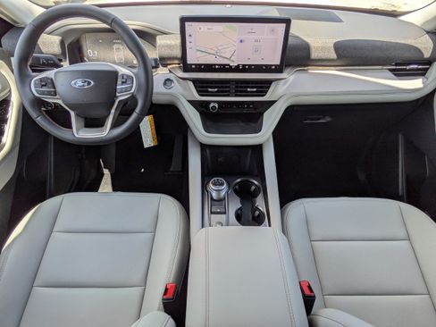 New 2026 Ford Explorer Active w/ Active Comfort Package RWD image 16