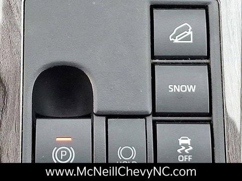 Used 2023 Toyota Highlander L image 26