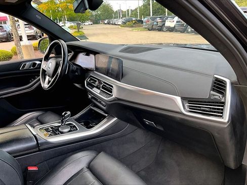 Used 2022 BMW X5 xDrive40i AWD/4WD image 14