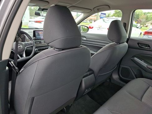 Used 2025 Nissan Altima 2.5 SV FWD image 21