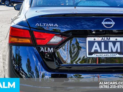 Used 2024 Nissan Altima 2.5 SV image 12