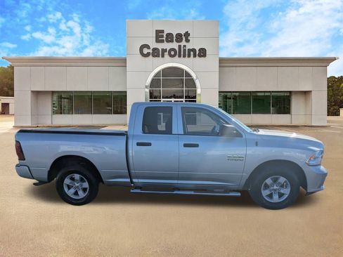 Used 2017 RAM 1500 Express image 2